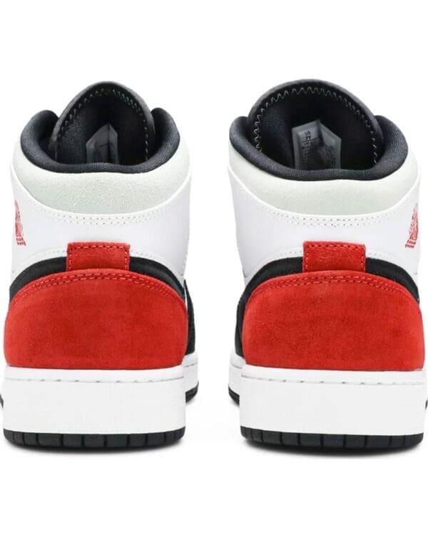 Nike Air Jordan 1 Mid GS Red Mint Maroc 3